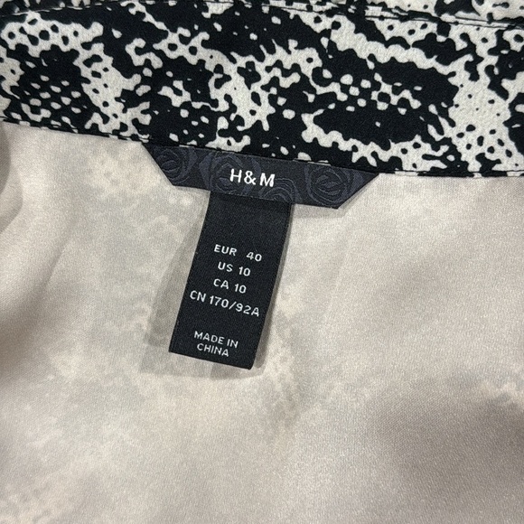 H&M Floral Cream and Black Dress - 10 - Picture 6 of 12